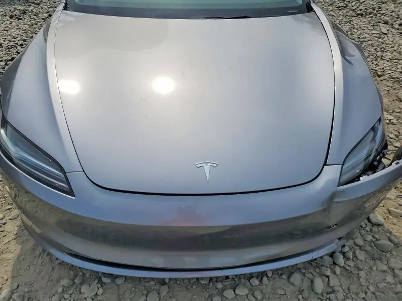 2025 TESLA MODEL 3   
