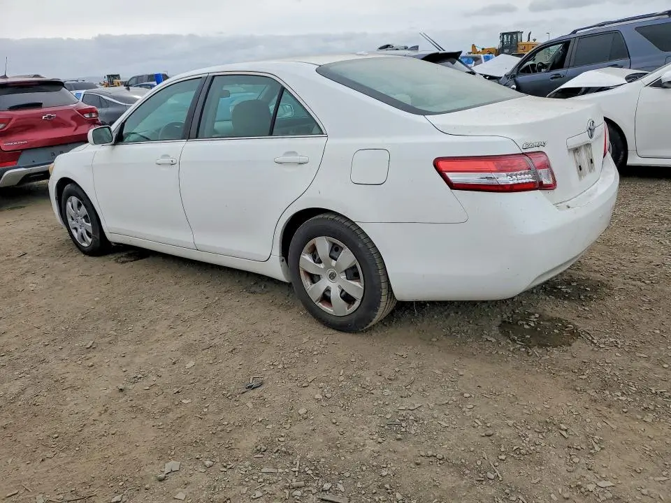 2011 TOYOTA CAMRY BASE  