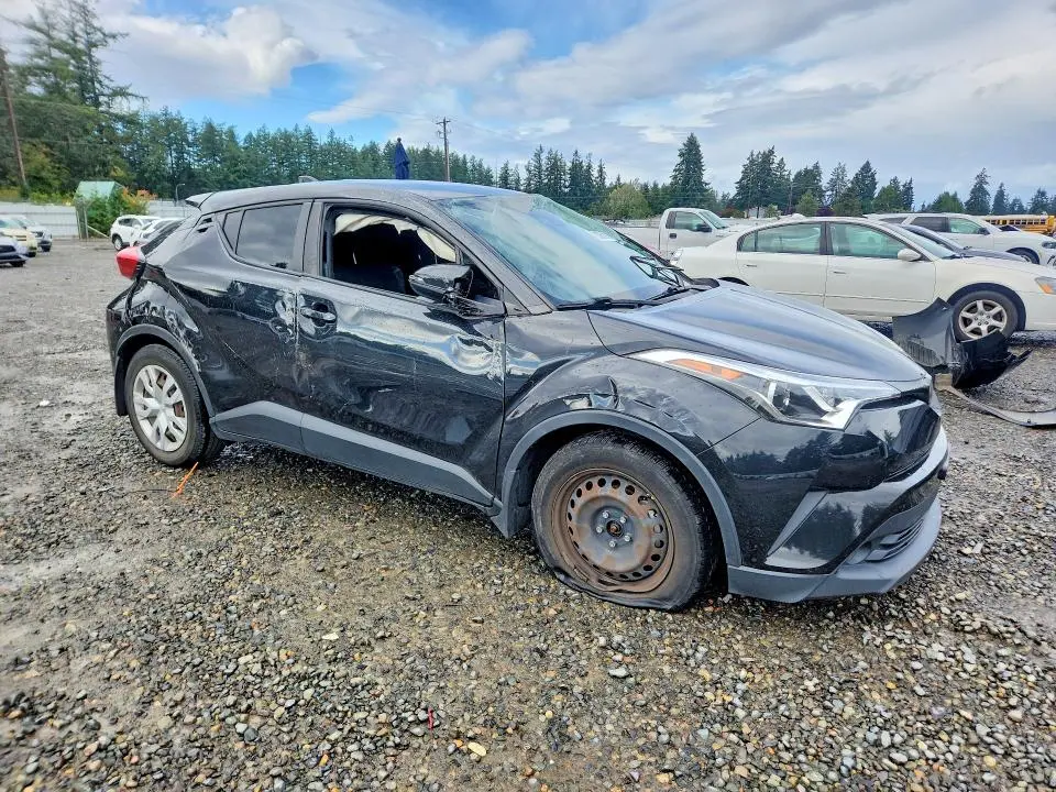 2019 TOYOTA C-HR LE  
