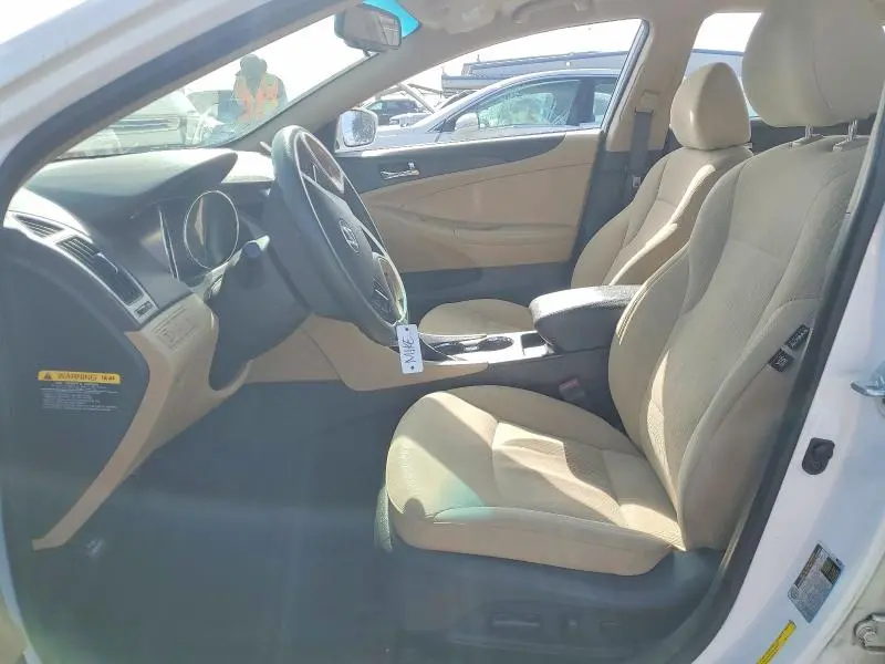 2012 HYUNDAI SONATA GLS  