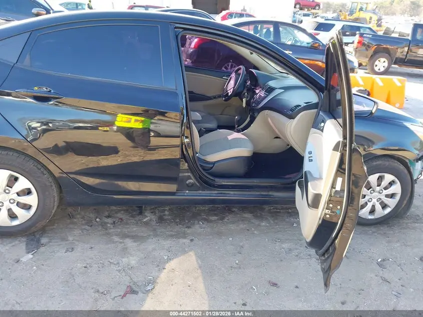 2016 HYUNDAI ACCENT SE