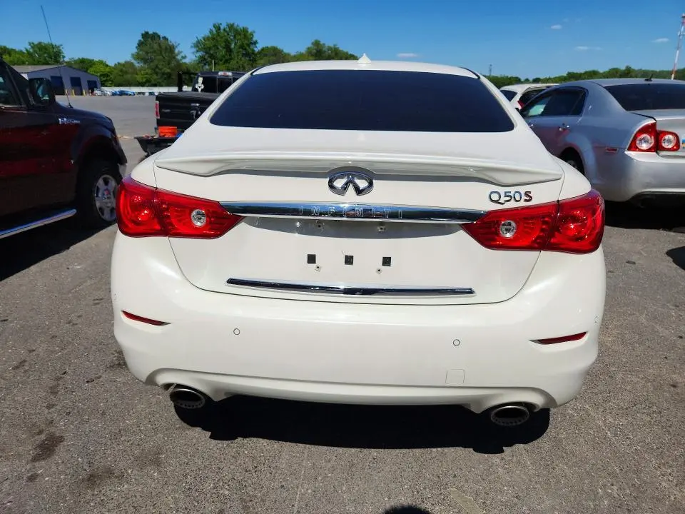 2016 INFINITI Q50 RED SPORT 400  