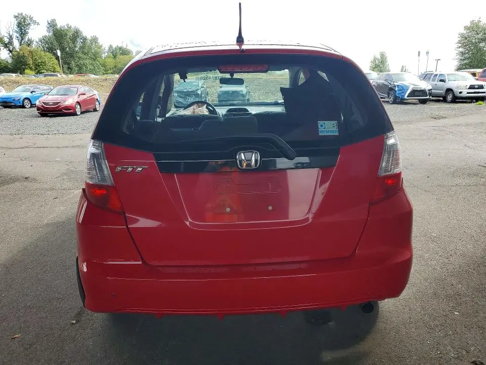 2013 HONDA FIT   