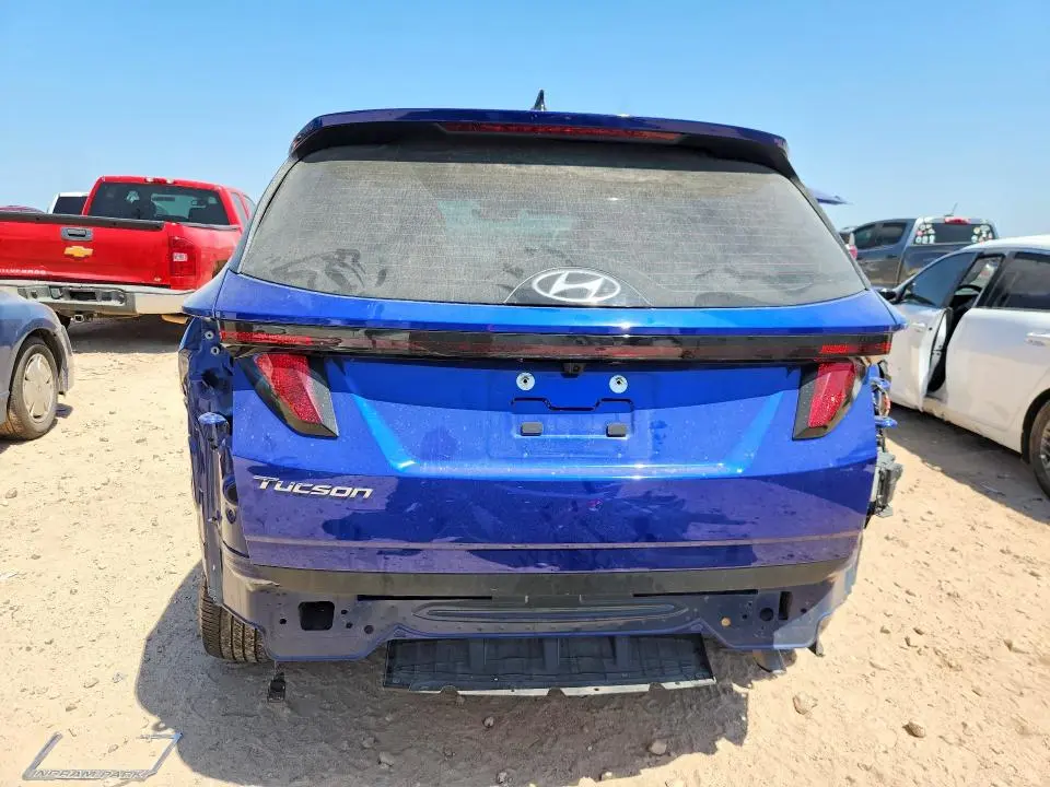 2023 HYUNDAI TUCSON SE  