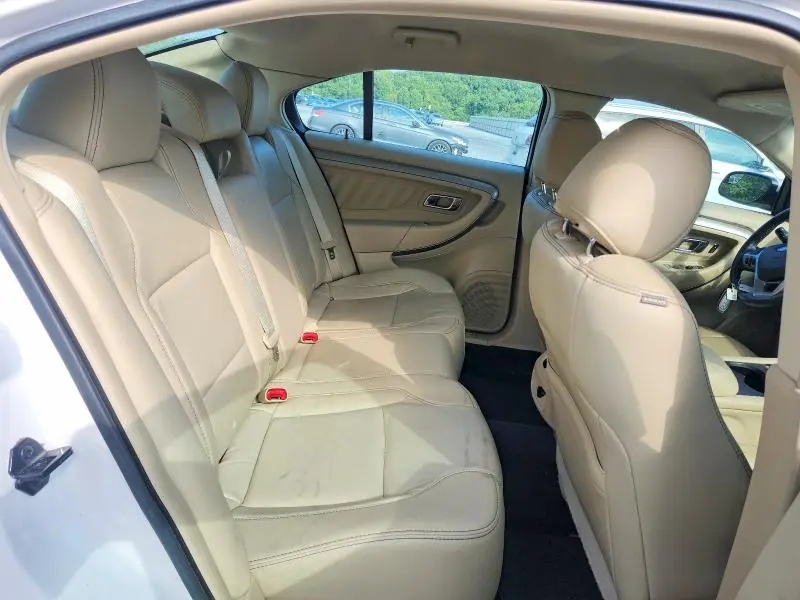 2018 FORD TAURUS SEL  