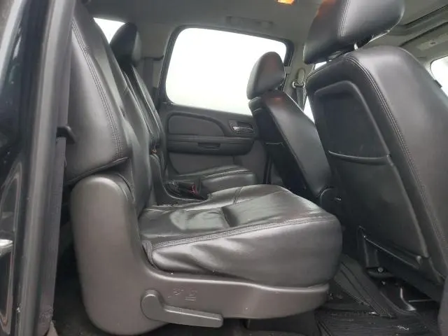 2013 CHEVROLET SUBURBAN K1500 LTZ  