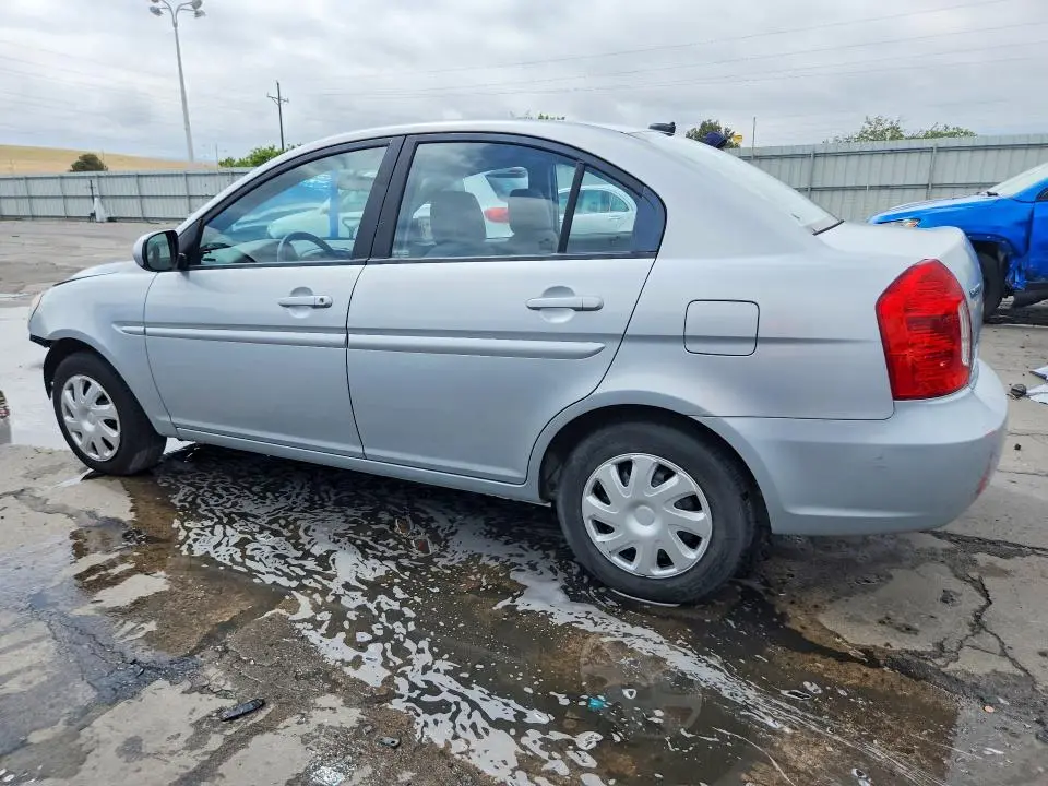 2010 HYUNDAI ACCENT GLS  