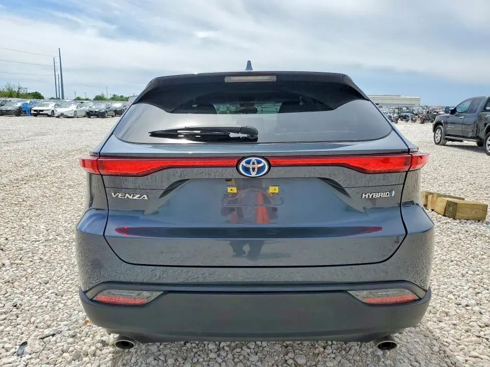 2021 TOYOTA VENZA LE  