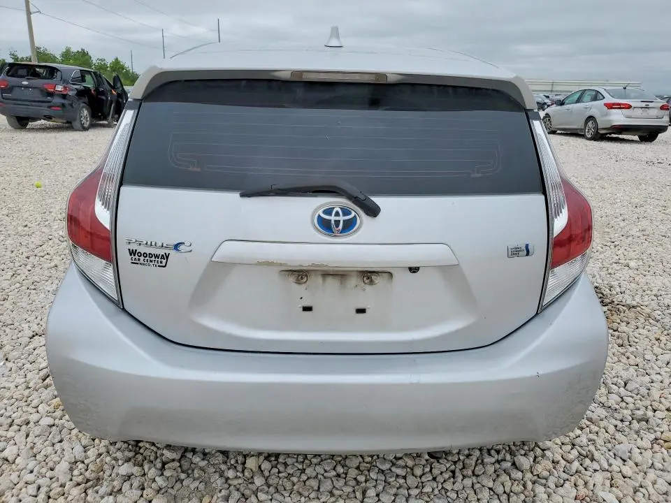 2015 TOYOTA PRIUS C TWO  