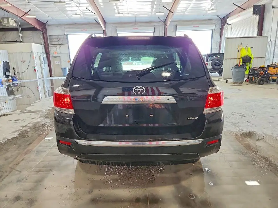 2013 TOYOTA HIGHLANDER LIMITED  
