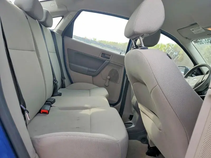 2010 FORD FOCUS S  
