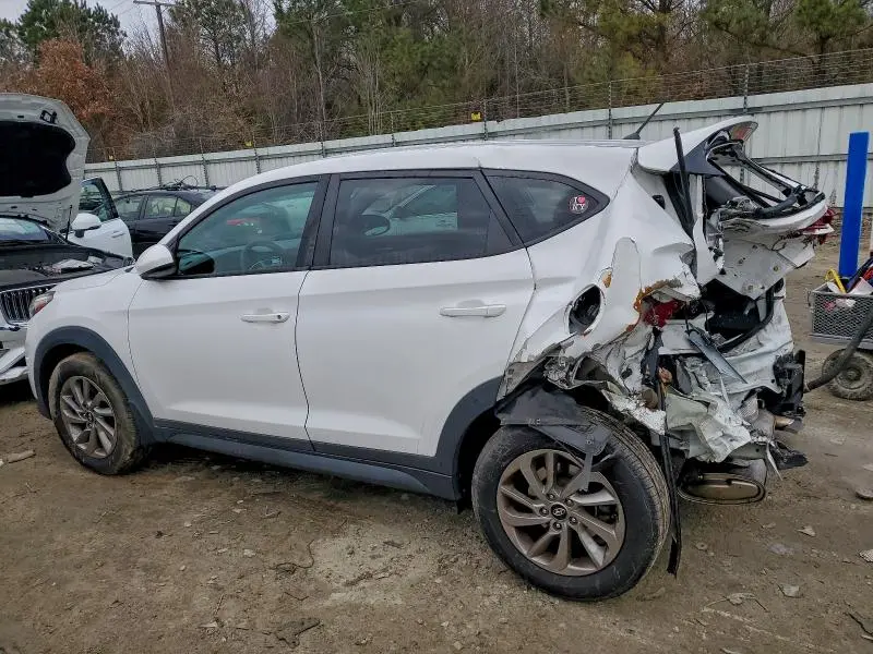 2018 HYUNDAI TUCSON SE  