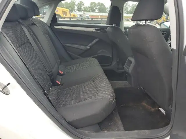 2016 VOLKSWAGEN PASSAT S