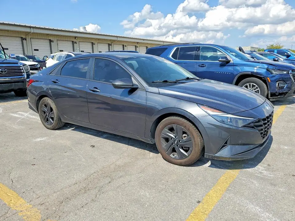 2021 HYUNDAI ELANTRA SEL  