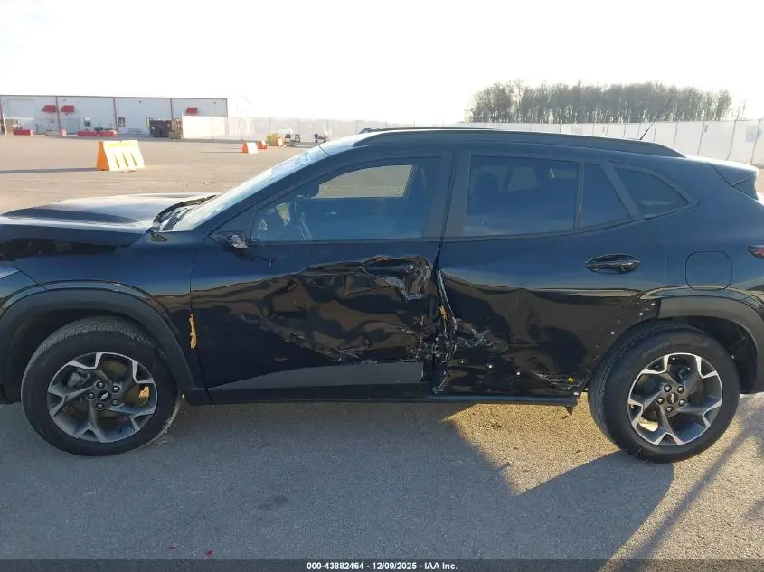 2025 CHEVROLET TRAX FWD LT