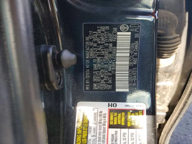 2018 TOYOTA COROLLA SE  