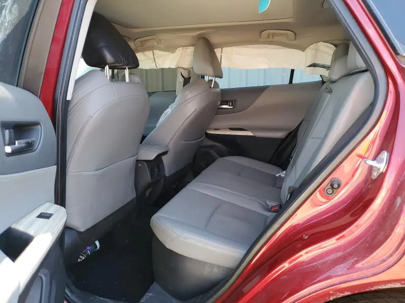 2022 TOYOTA VENZA LE  