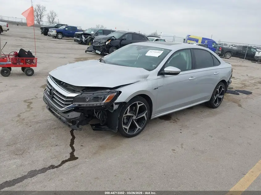 2020 VOLKSWAGEN PASSAT 2.0T R-LINE