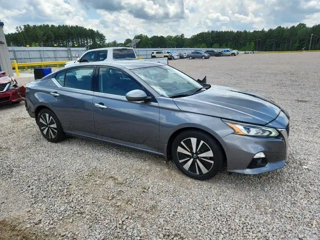 2019 NISSAN ALTIMA SV  