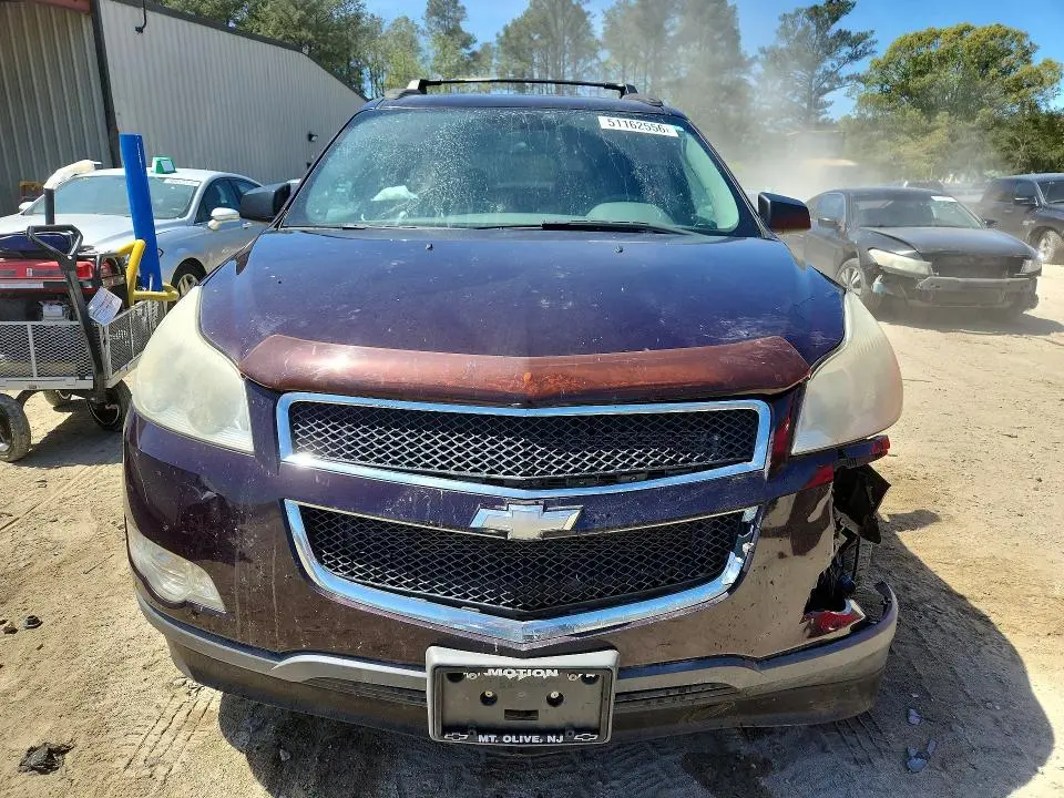2010 CHEVROLET TRAVERSE LS  