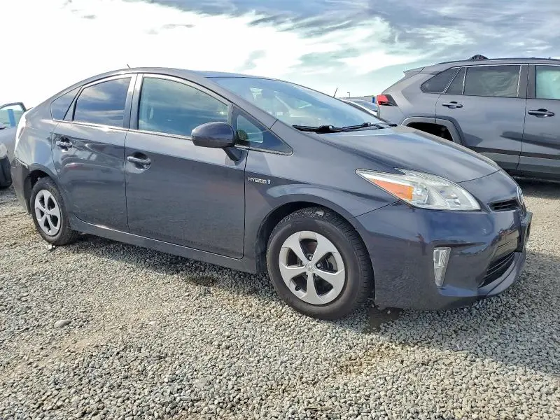 2014 TOYOTA PRIUS   