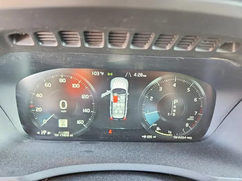 2019 VOLVO XC90 T6 MOMENTUM  
