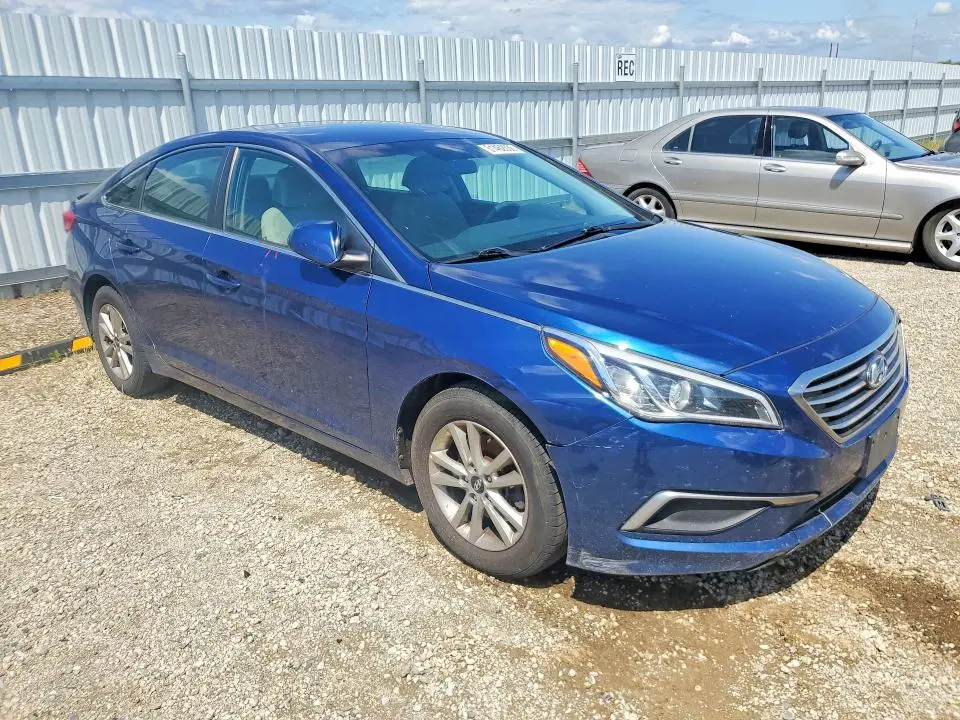 2017 HYUNDAI SONATA SE  