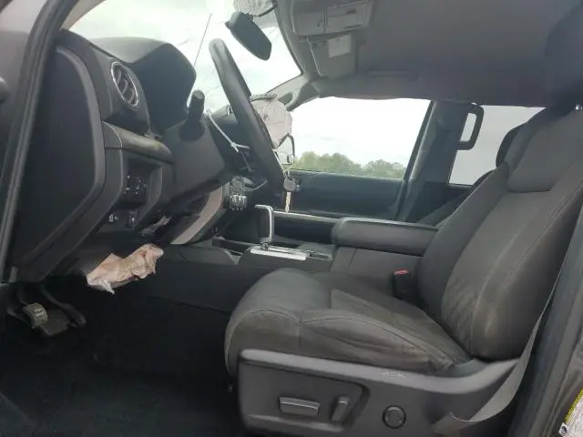 2015 TOYOTA TUNDRA CREWMAX SR5  