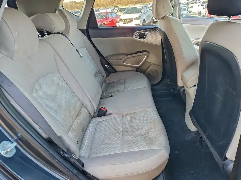 2023 KIA SOUL LX  