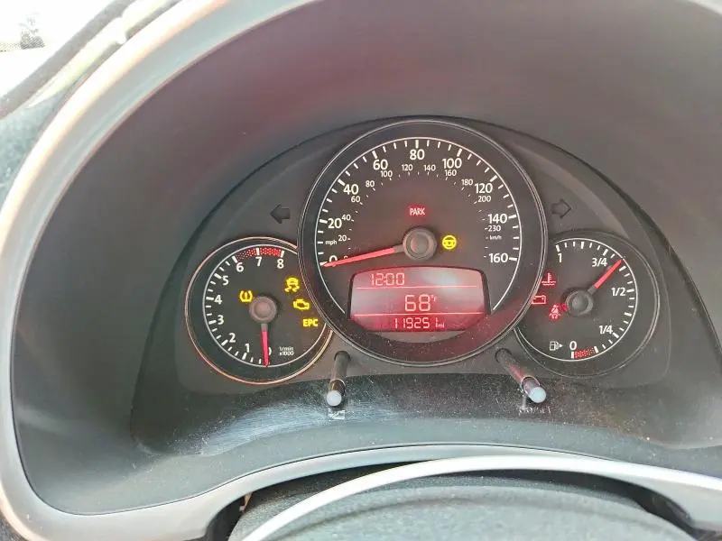 2012 VOLKSWAGEN BEETLE TURBO  