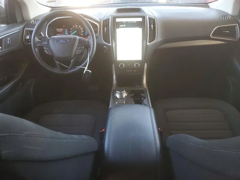 2021 FORD EDGE SE  