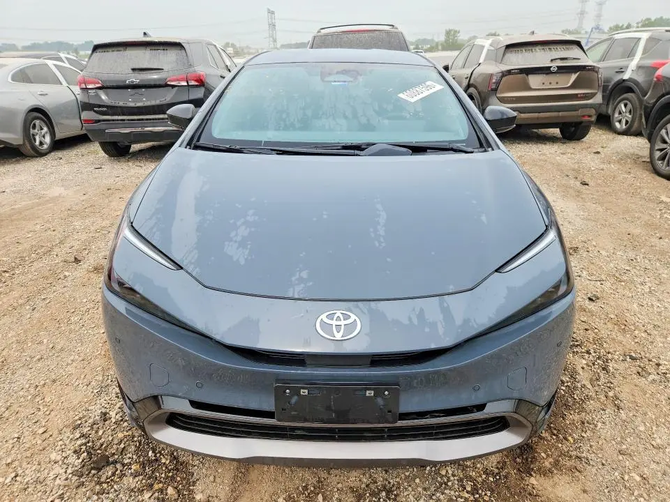 2026 TOYOTA PRIUS XLE  