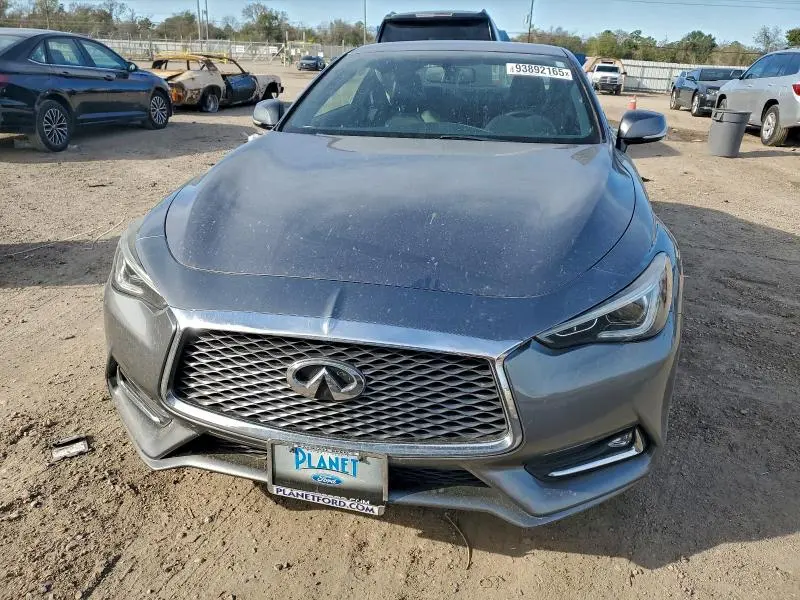 2018 INFINITI Q60 LUXE 300  