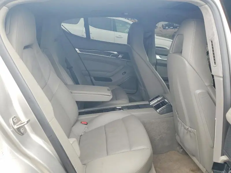 2010 PORSCHE PANAMERA S  