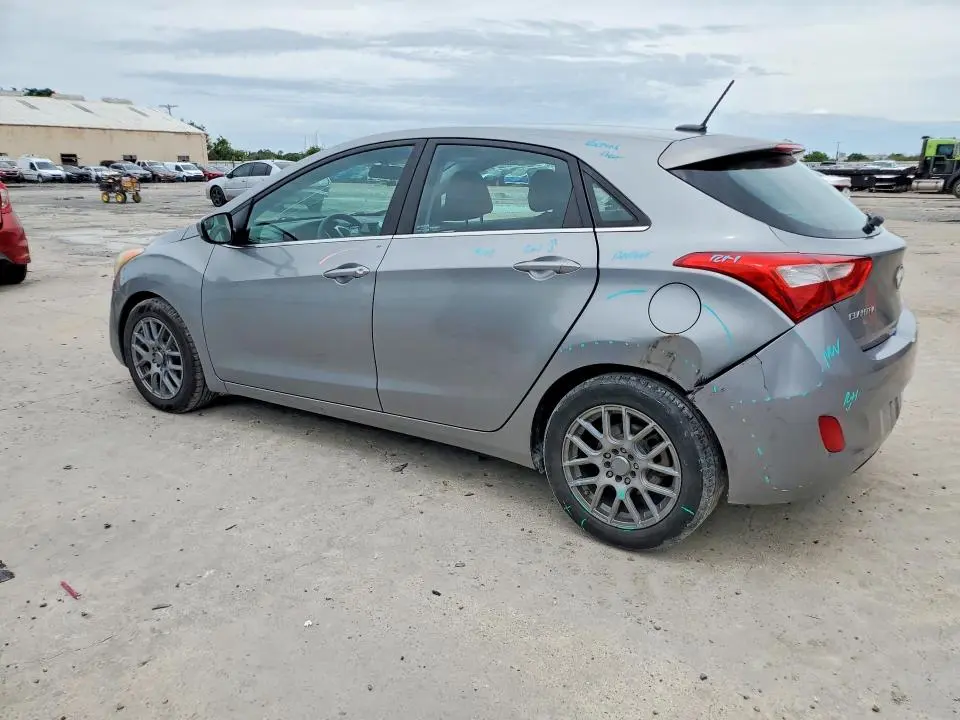 2016 HYUNDAI ELANTRA GT BASE  