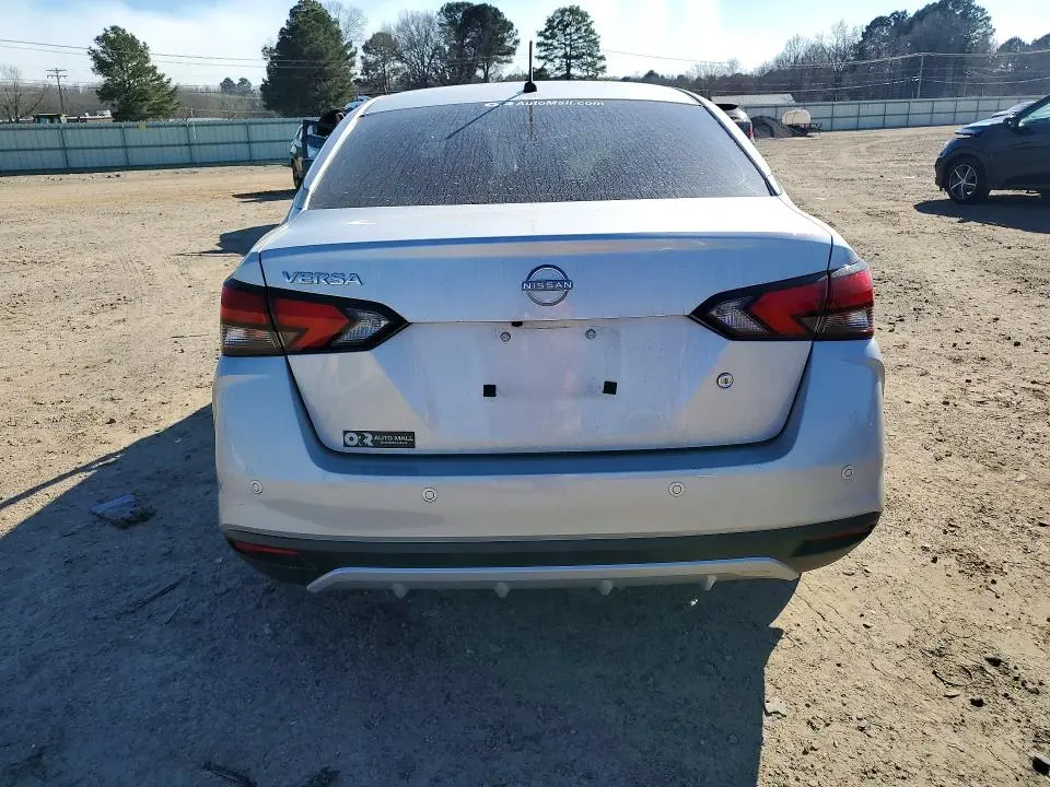 2025 NISSAN VERSA S  
