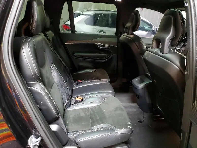 2018 VOLVO XC90 T5  
