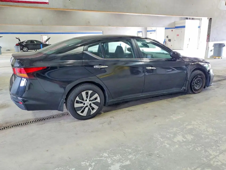 2022 NISSAN ALTIMA S  