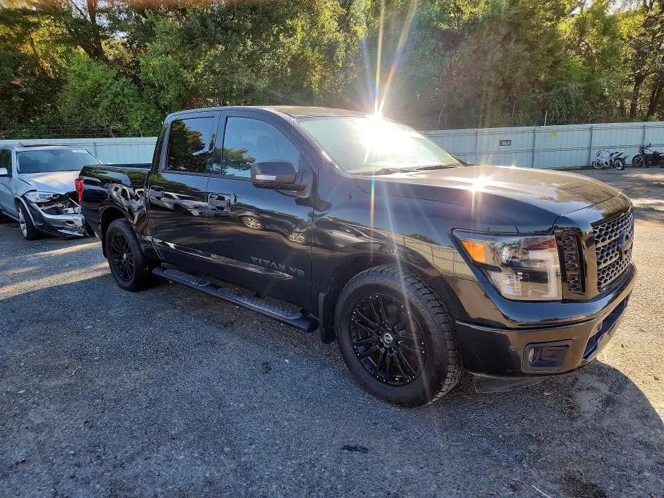 2019 NISSAN TITAN SV  