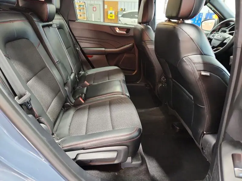 2025 FORD ESCAPE ST LINE  