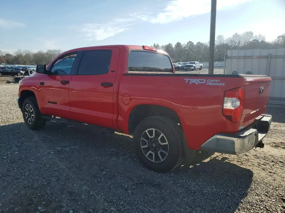 2016 TOYOTA TUNDRA CREWMAX SR5  