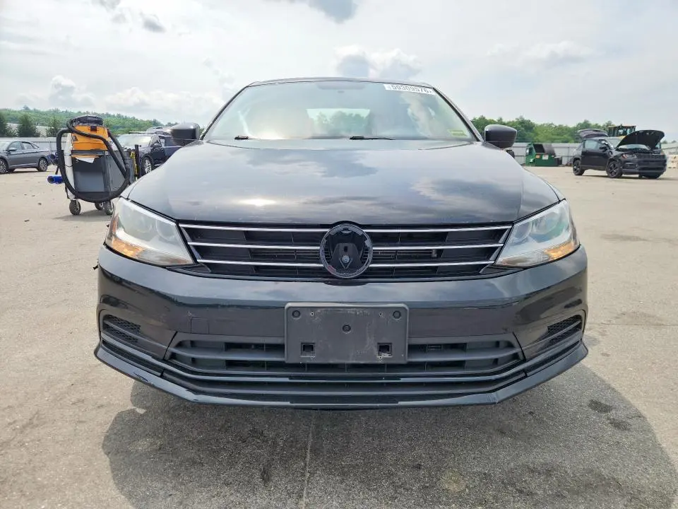 2015 VOLKSWAGEN JETTA SE  