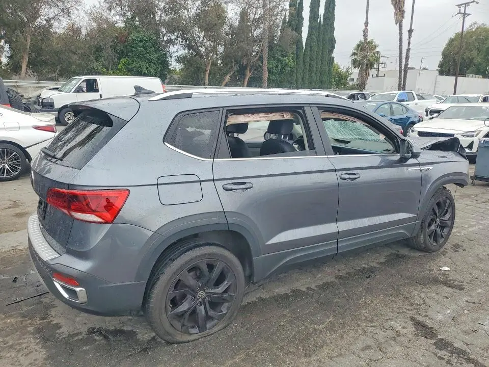 2022 VOLKSWAGEN TAOS SE  
