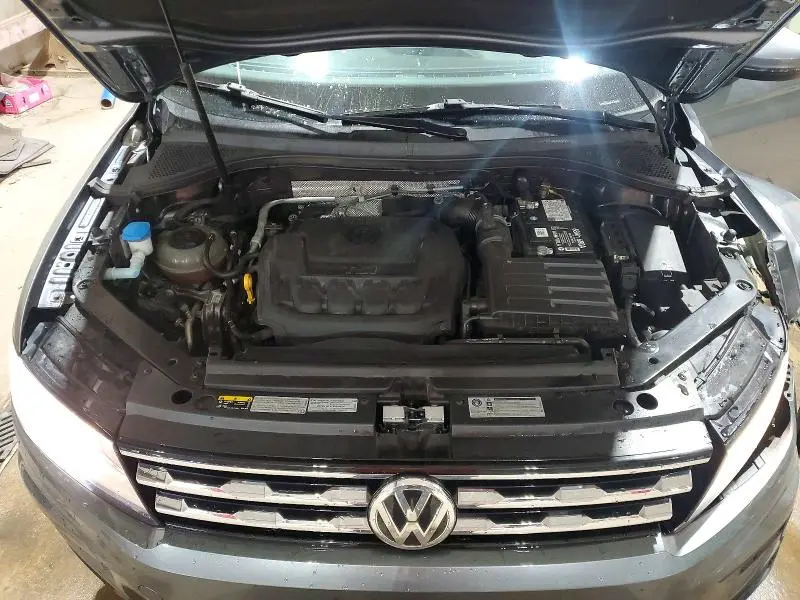 2018 VOLKSWAGEN TIGUAN SE  