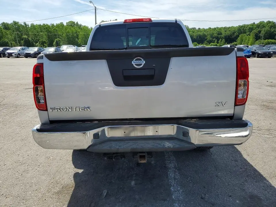2016 NISSAN FRONTIER SV  