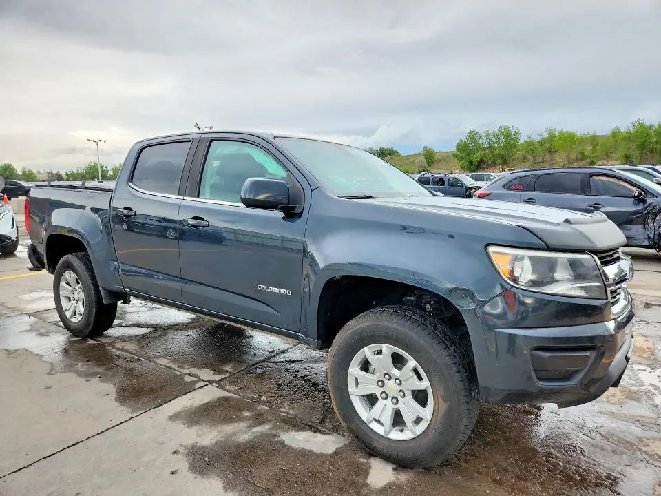 2017 CHEVROLET COLORADO LT  
