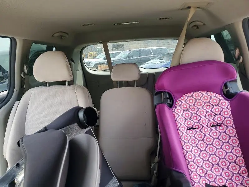 2017 KIA SEDONA LX  