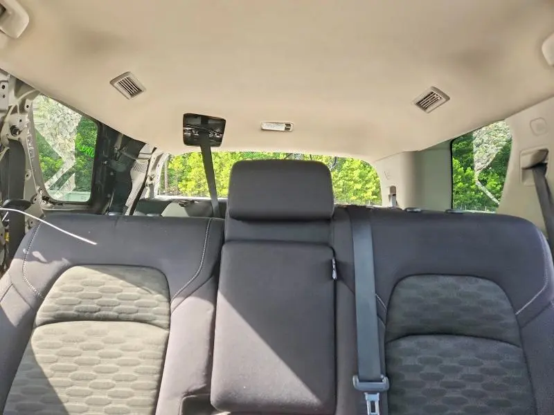2023 NISSAN PATHFINDER SV  