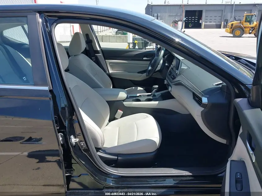 2025 NISSAN ALTIMA SV FWD