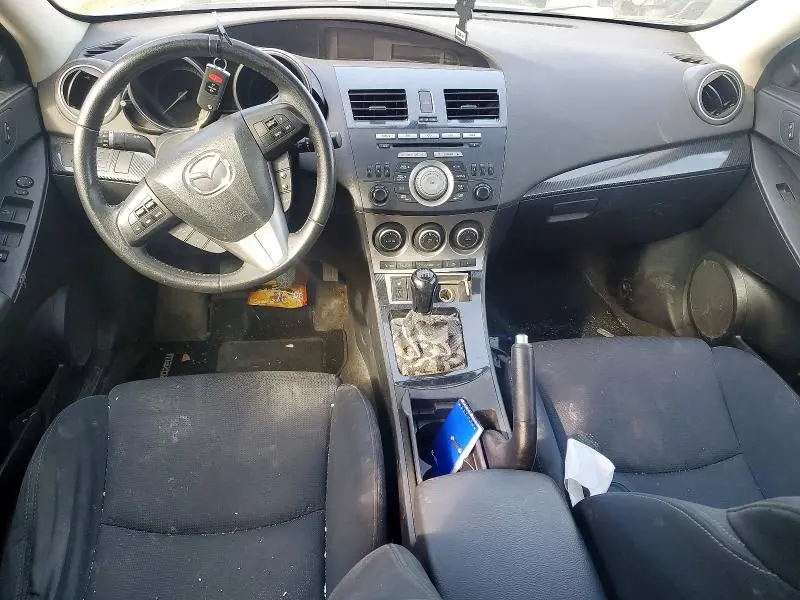 2010 MAZDA 3 S  